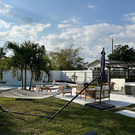 Jungle Cottage With Luxury Pool, Hot Tub And More! Lake Worth Beach Esterno foto