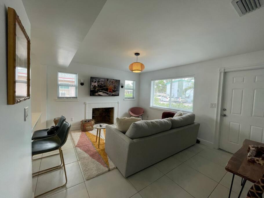 Jungle Cottage With Luxury Pool, Hot Tub And More! Lake Worth Beach Esterno foto