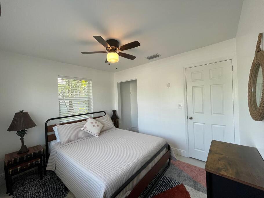 Jungle Cottage With Luxury Pool, Hot Tub And More! Lake Worth Beach Esterno foto