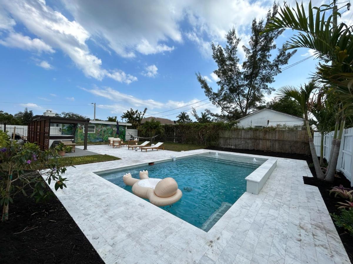 Jungle Cottage With Luxury Pool, Hot Tub And More! Lake Worth Beach Esterno foto