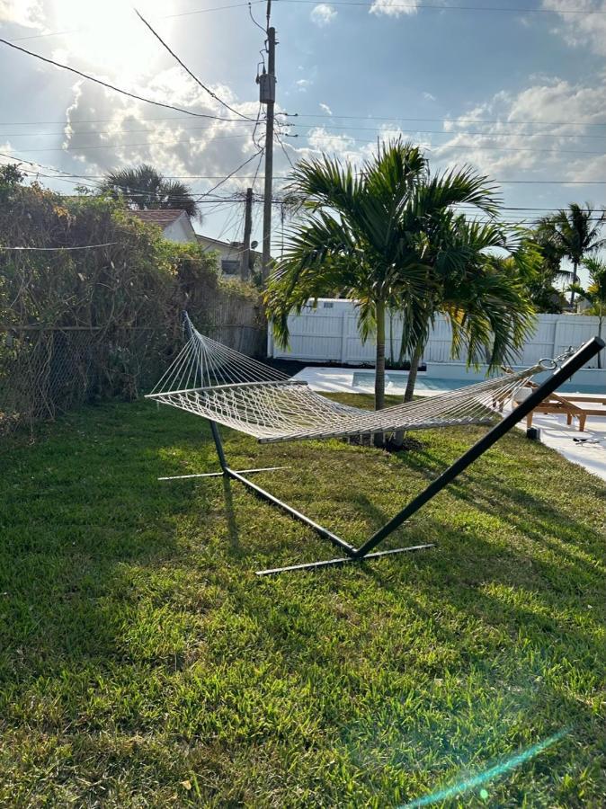 Jungle Cottage With Luxury Pool, Hot Tub And More! Lake Worth Beach Esterno foto