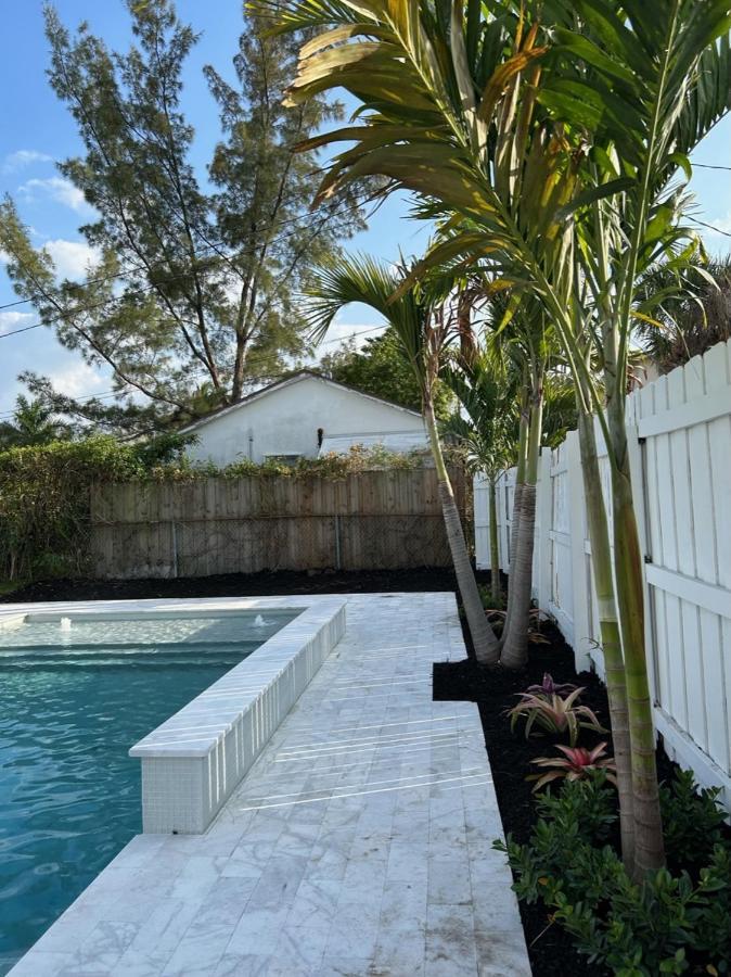Jungle Cottage With Luxury Pool, Hot Tub And More! Lake Worth Beach Esterno foto